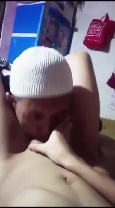 Background nonton video viral Ketauan Bapa Lagi Omek Malah Diajak Ngentot